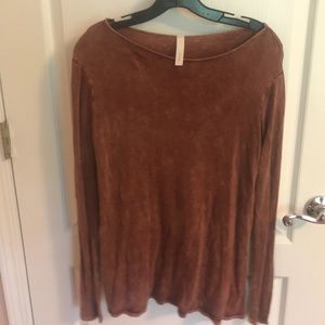 Long sleeve rusty colored shirt